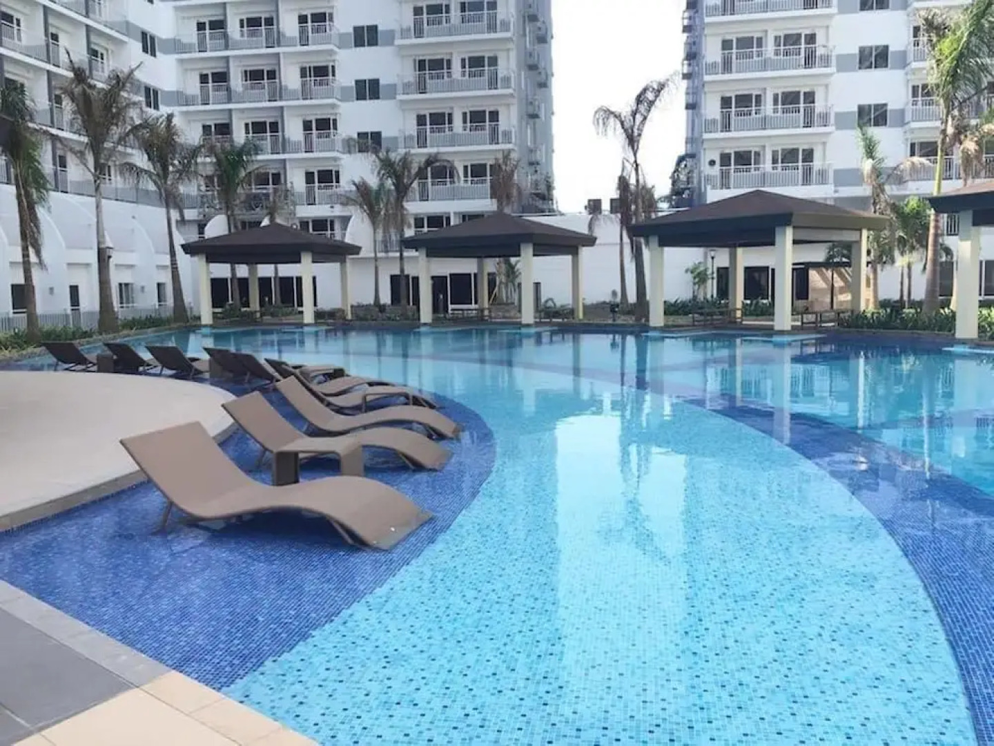 La Vista Luxury Shell Residences