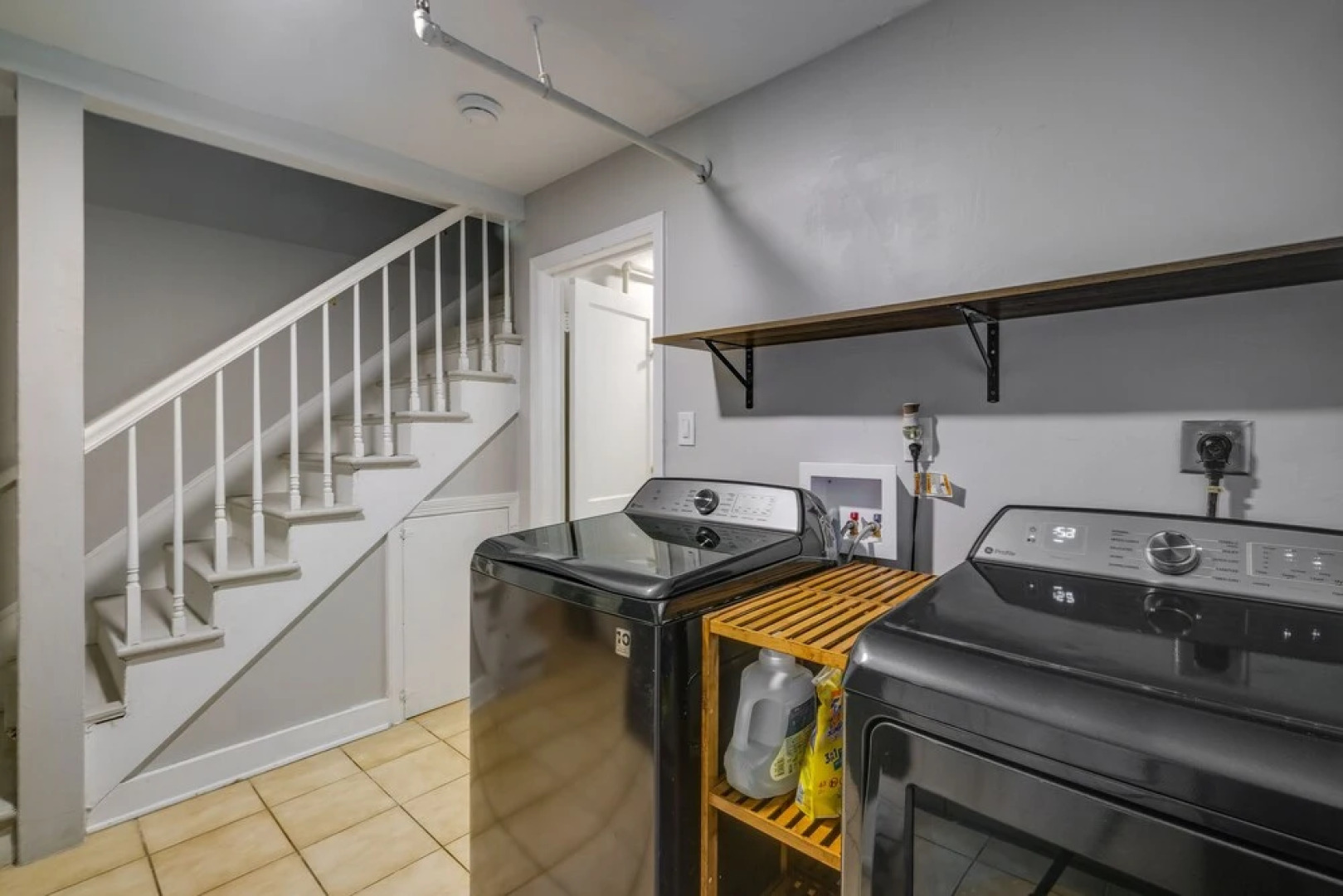 Washington, DC, Area Apartment < 2 Mi to Subway!