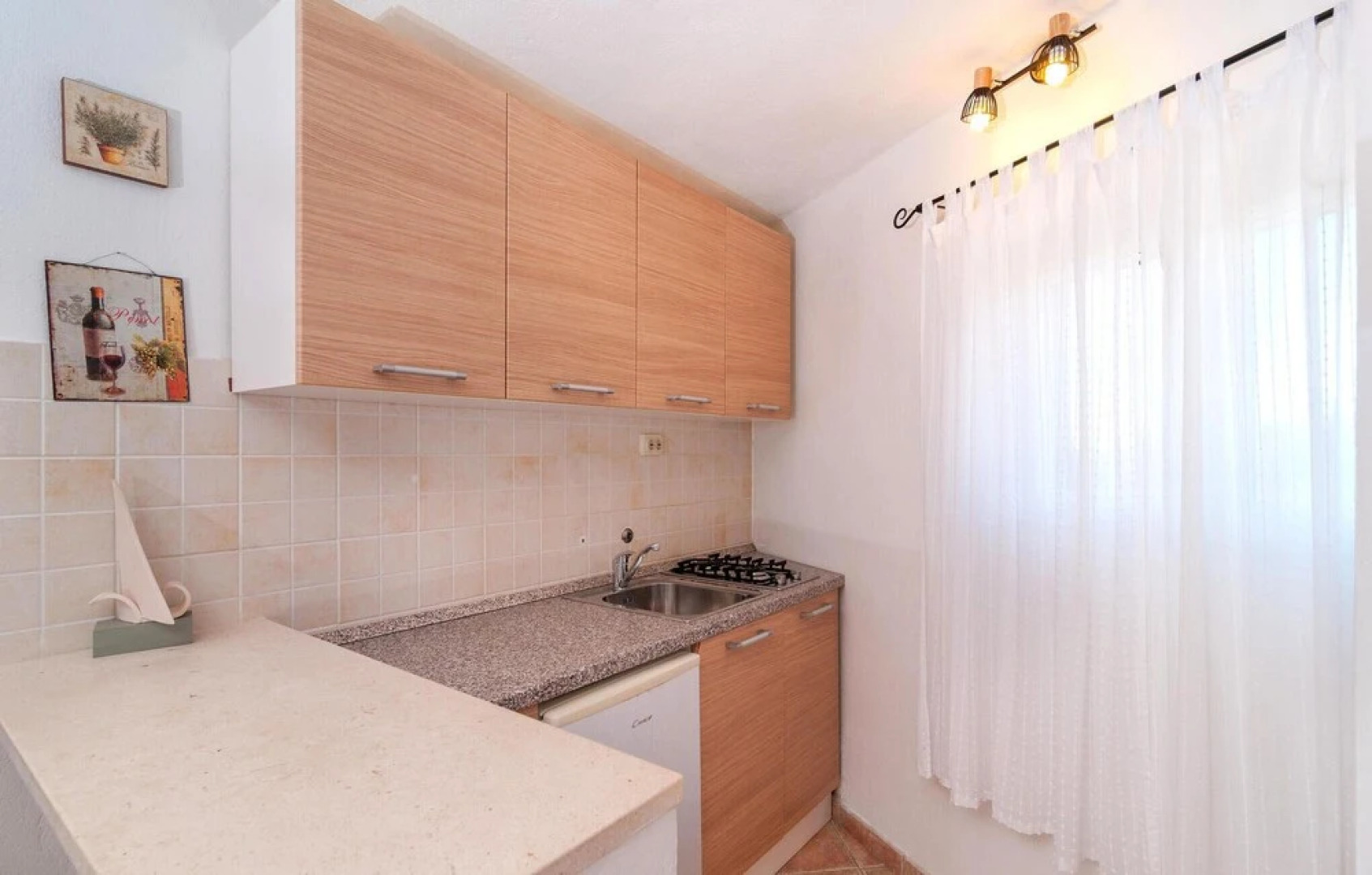 Amazing Home in Milna With Wifi and 6 Bedrooms