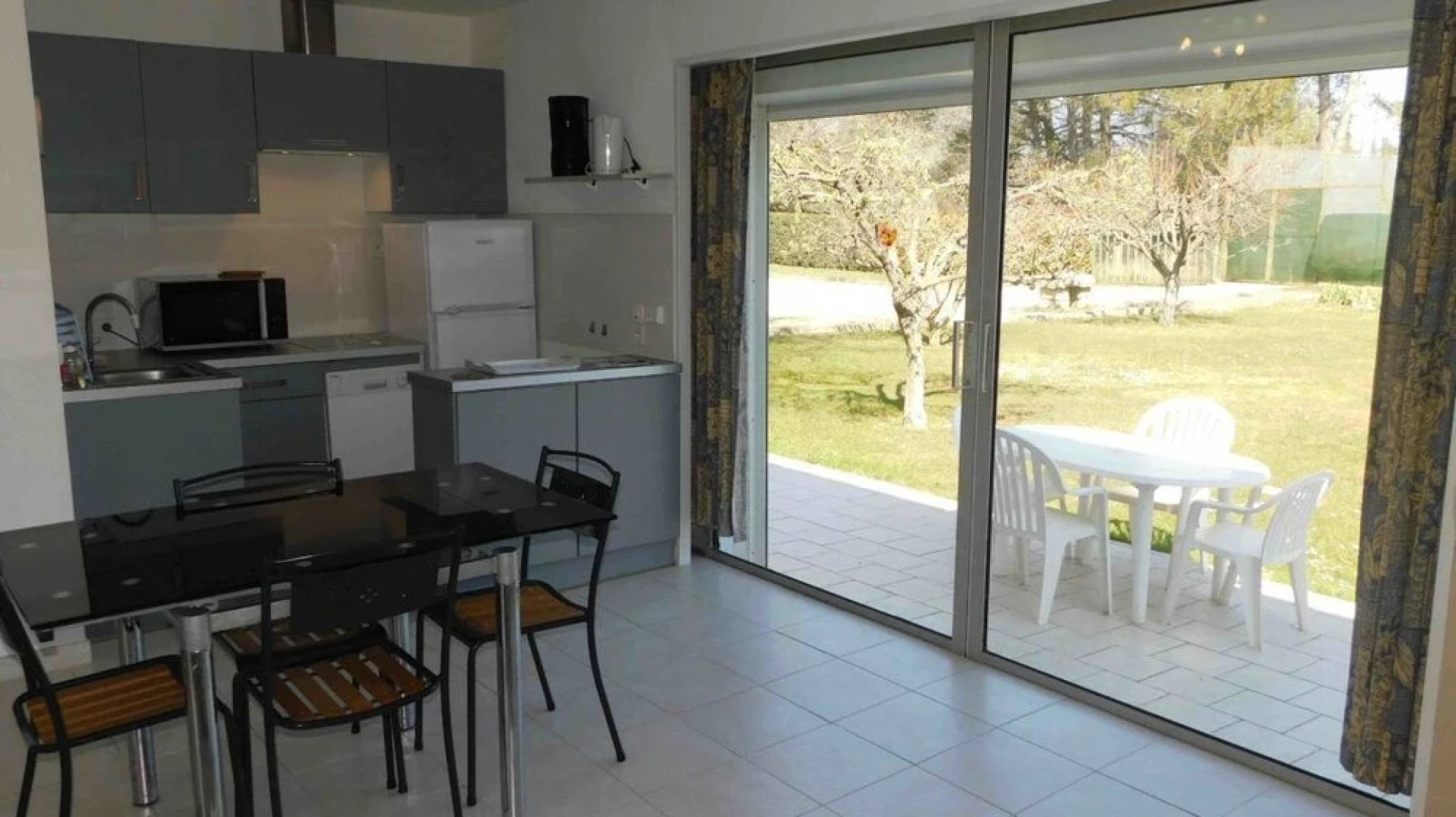 Les Bougainvillees Les gîtes