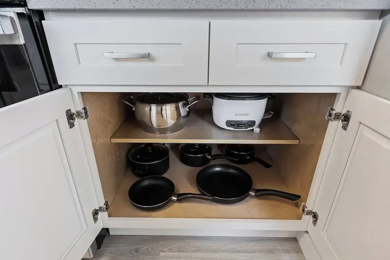 Cozy Bellevue Home for Family/Business Near MS