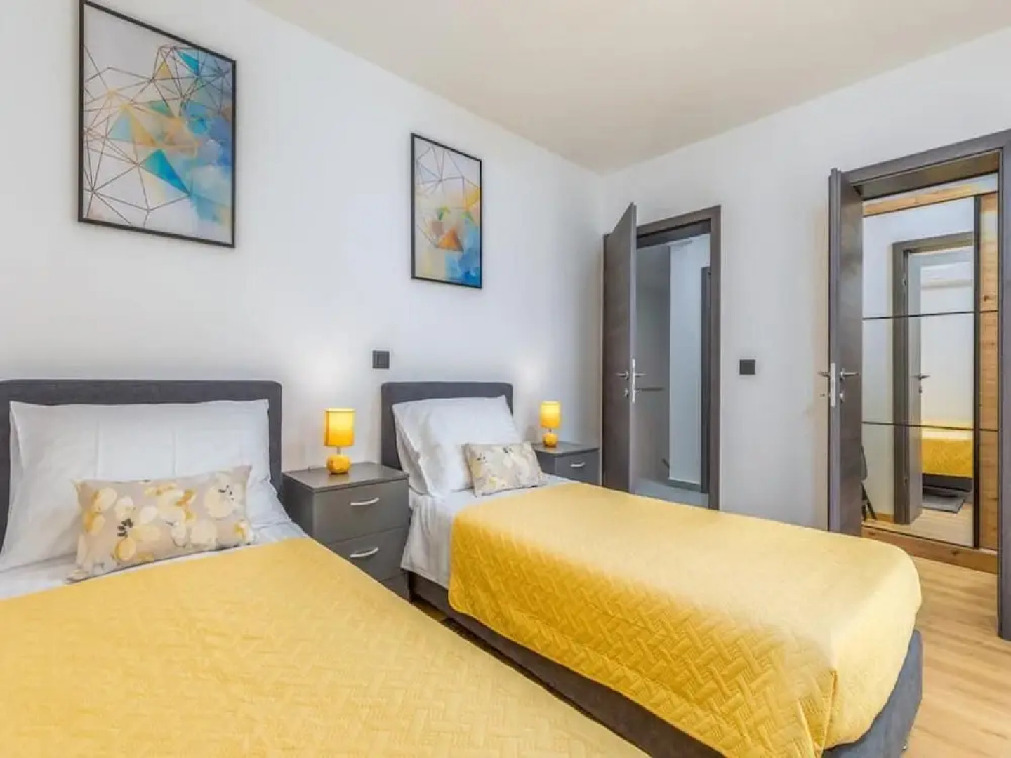 Villa D Pula 3-bedrooms Luxury Accomodation