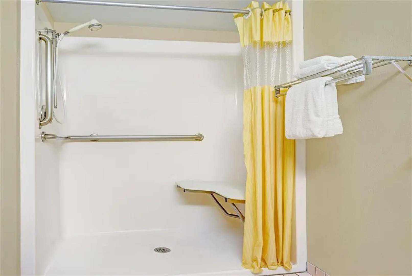 Days Inn Bloomington West