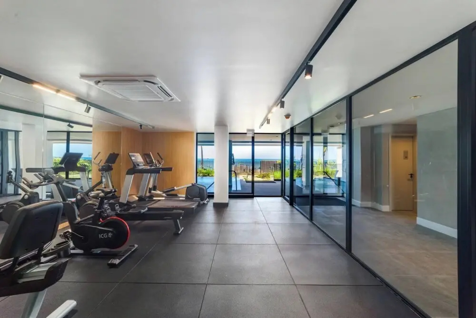 Allure #502 - 2bd By Zenbreak