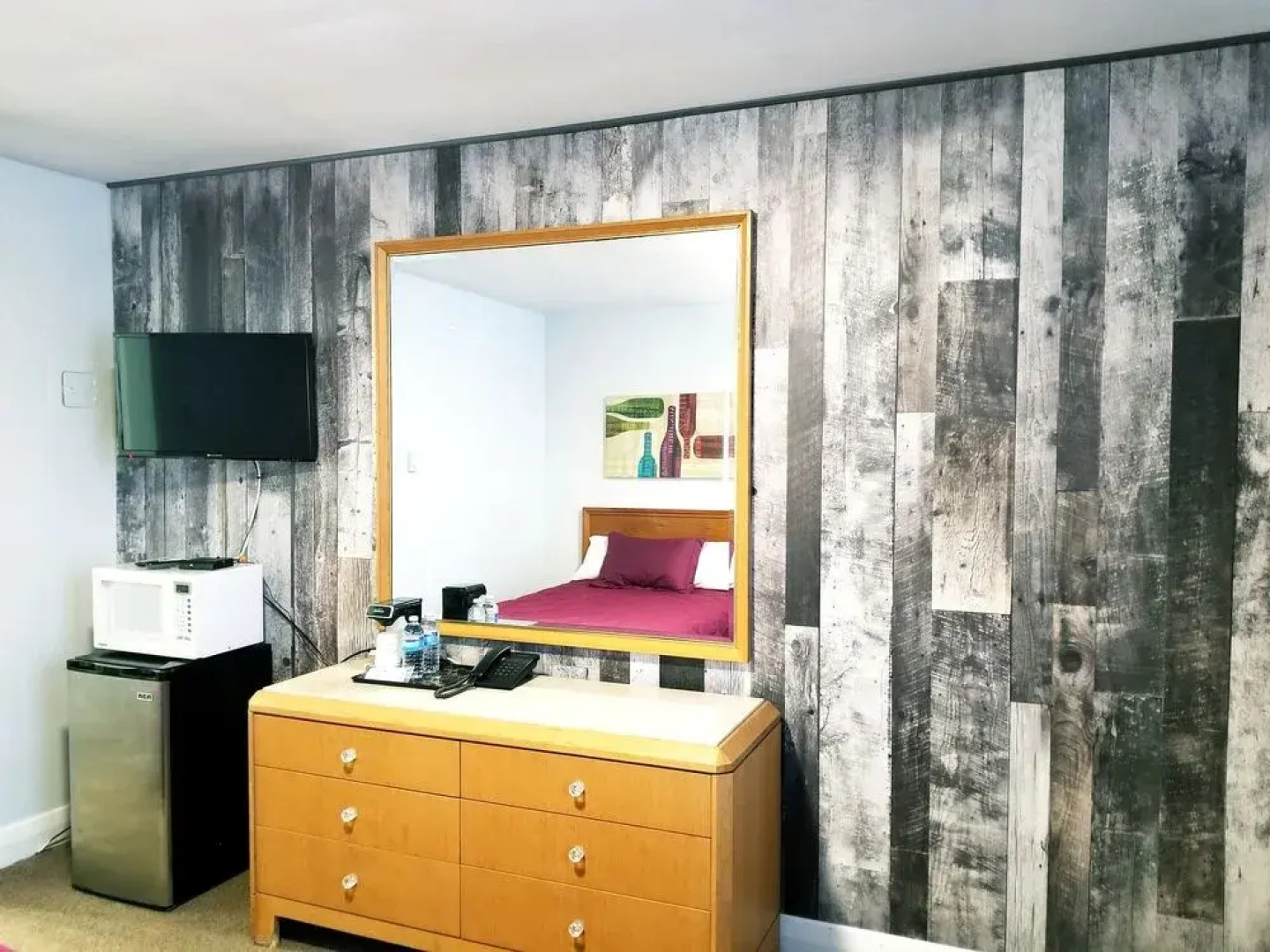 Hotel Port Colborne ON