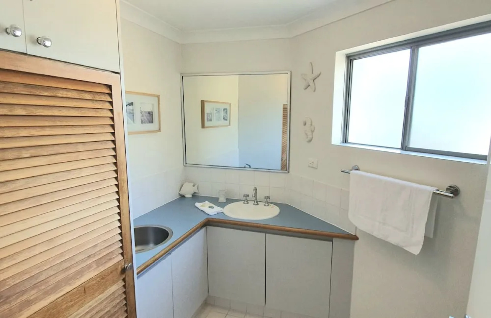 Scarborough Beach Front Resort - Shell Four