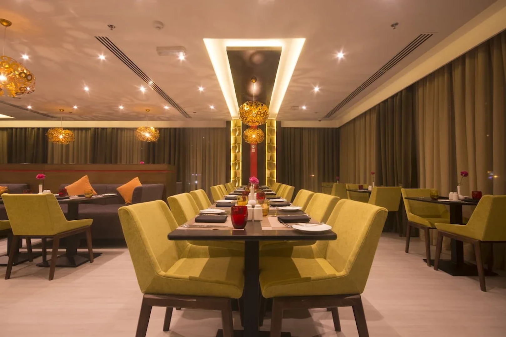 Carnelian Glory Bower Hotels