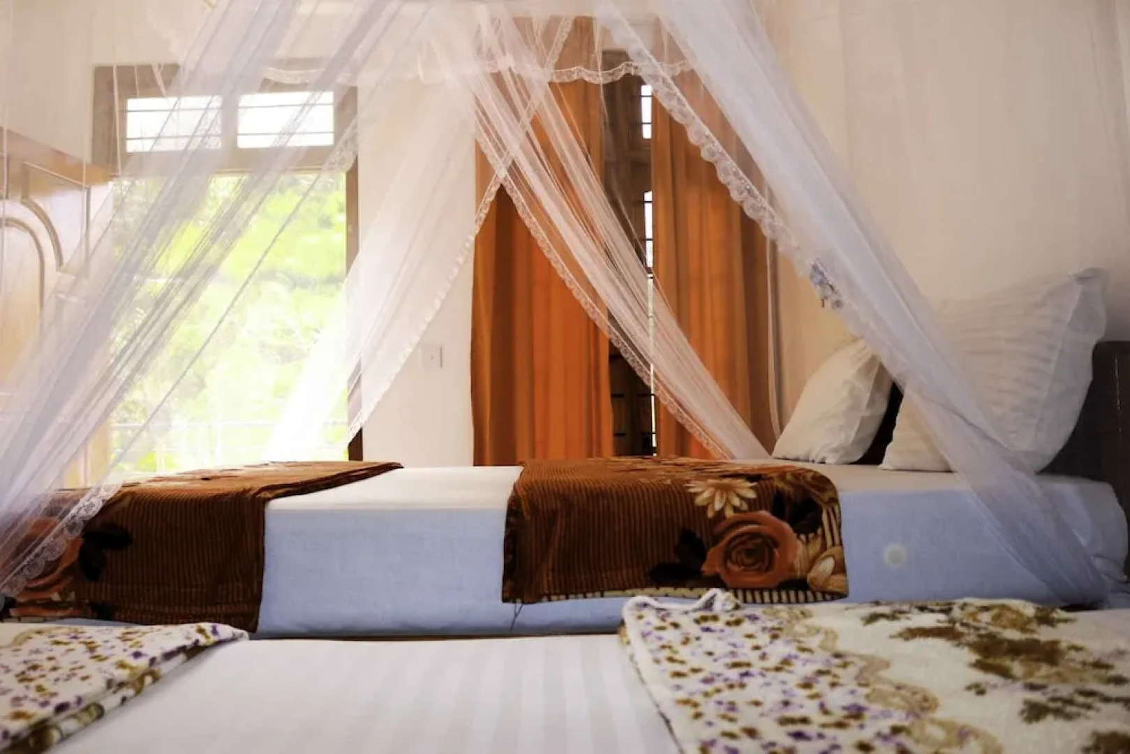 Yoho Rawana Mountain View