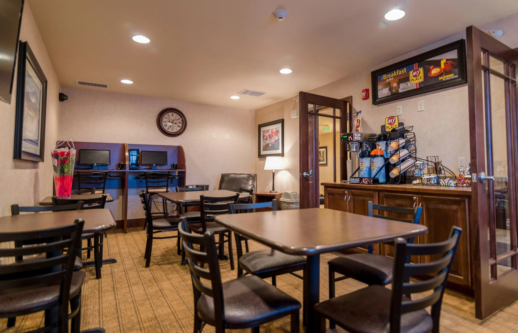 My Place Hotel - Dickinson, ND