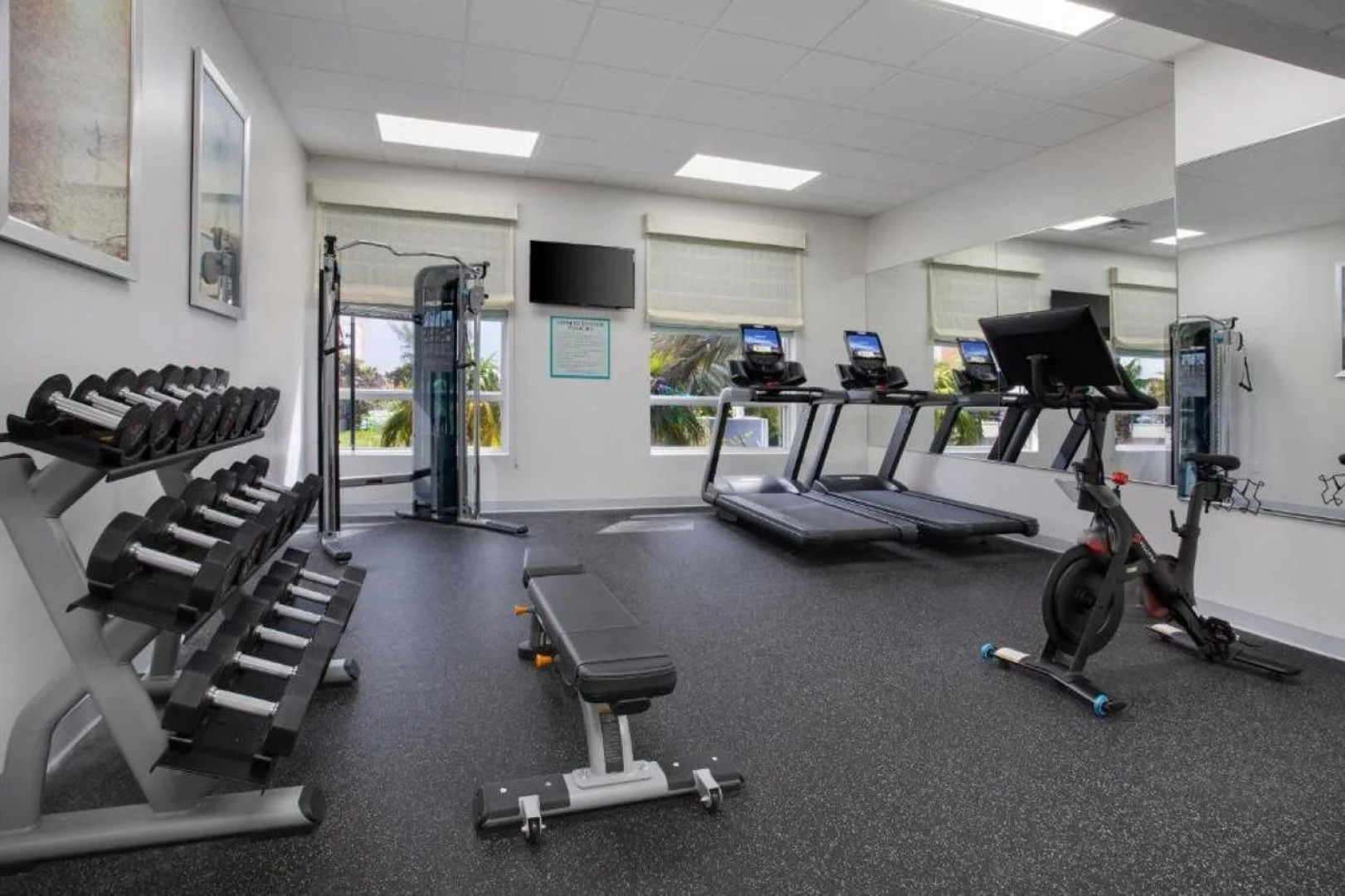 Hotel Dello Fort Lauderdale Airport, Tapestry Collection by Hilton