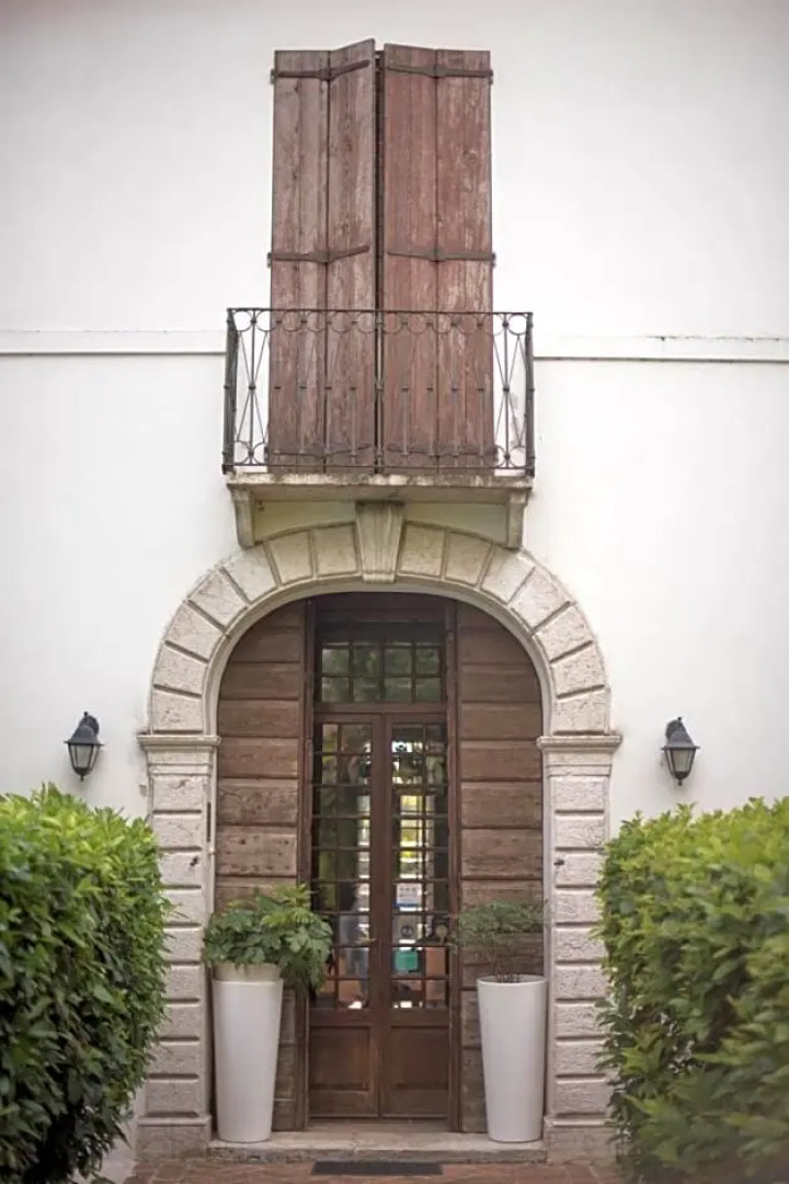 La Celeste Galeria B&B