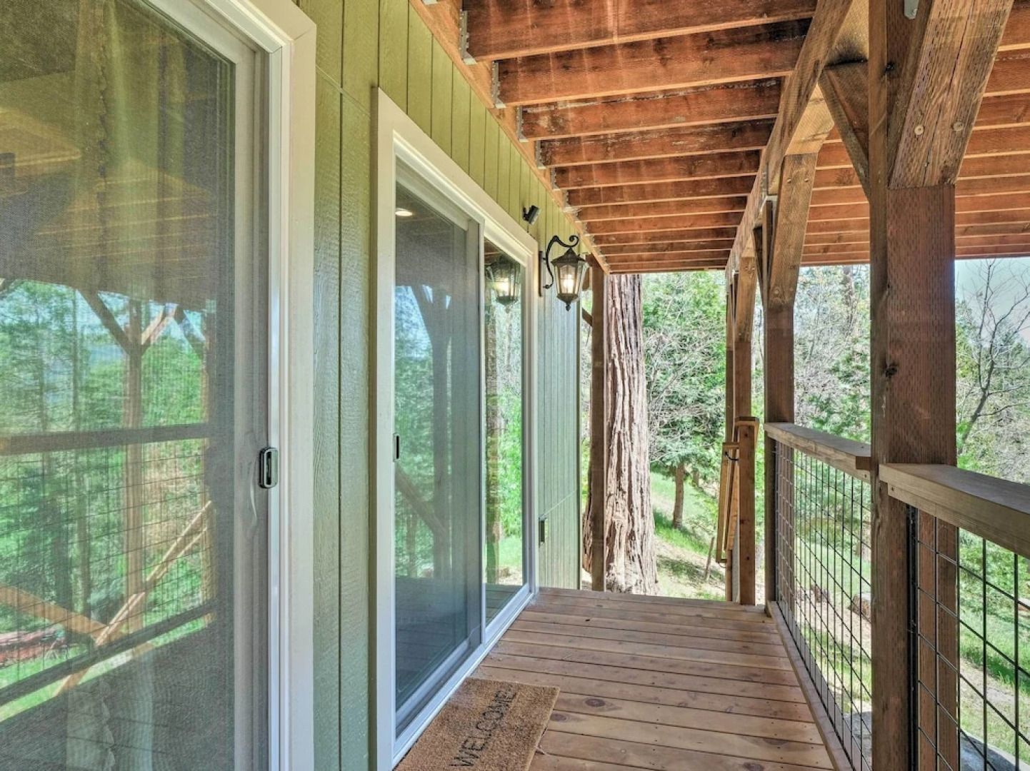 Luxury Retreat: Custom Mi-wuk Village Cabin!