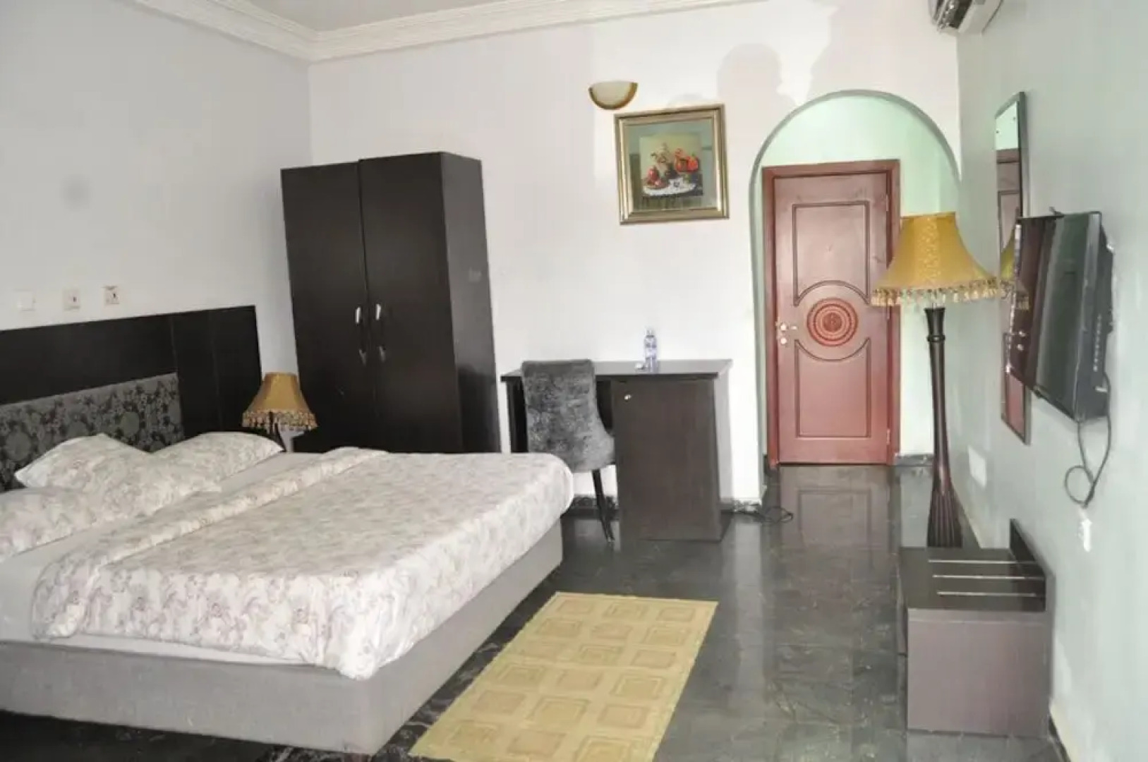 Transtell Suites & Apartments