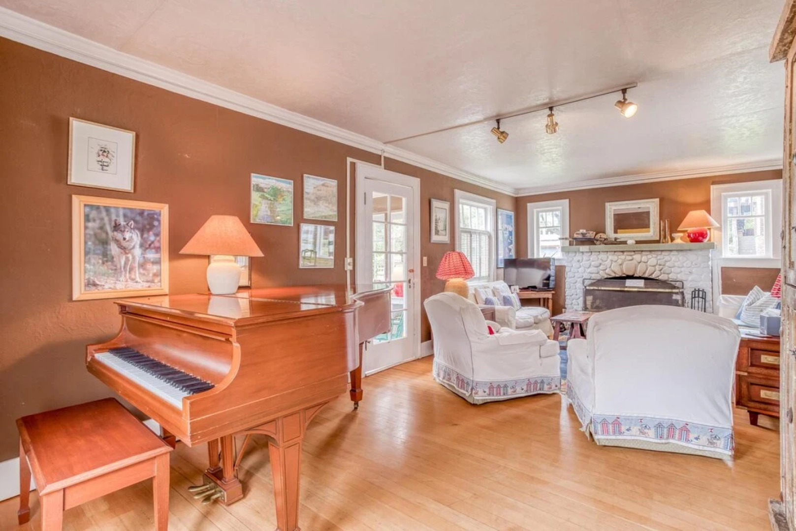 Susans Beach Cottage (MCA 1323)