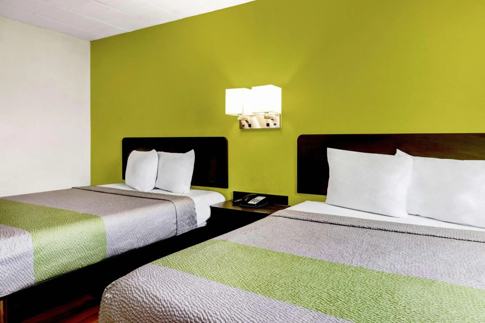 Motel 6 Indianapolis, IN