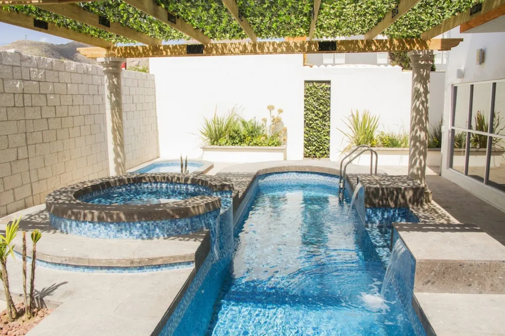 Copper Canyon Boutique Hotel