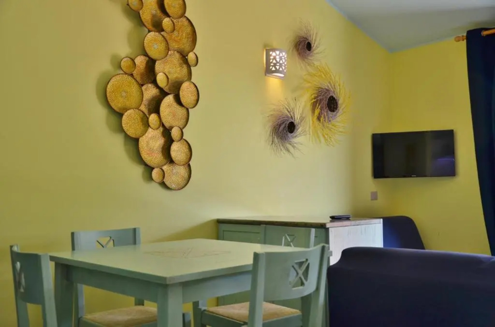 Villino immerso nel verde 100 m dal mare