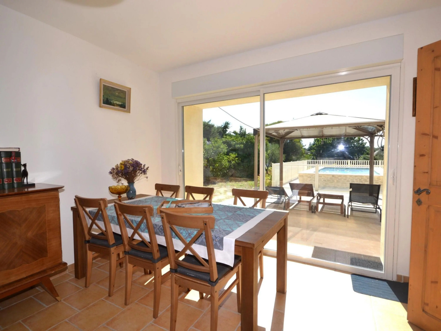 Beautiful holiday home with enclosed, private swimming pool near the village of Aubais.