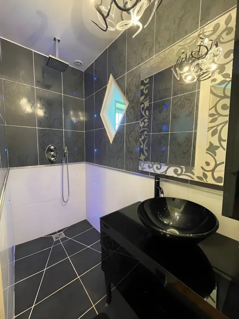 Estate in Saint-pavace Near Le Mans Circuit