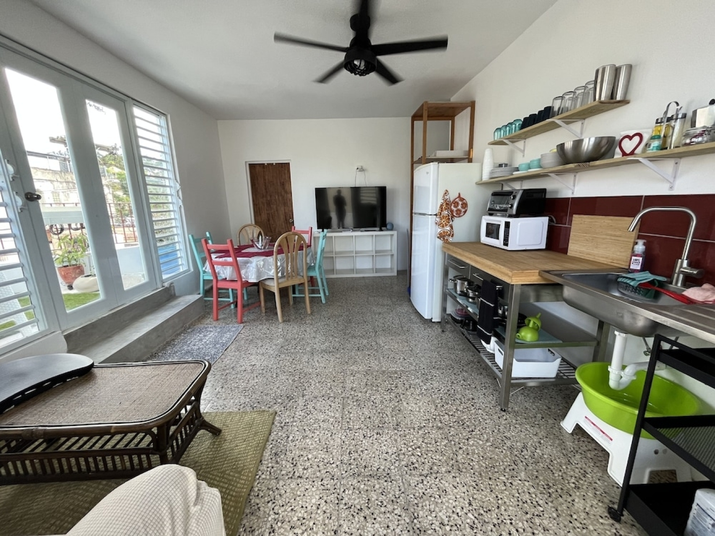 JB23 Apts 4 Bedrooms near Airport