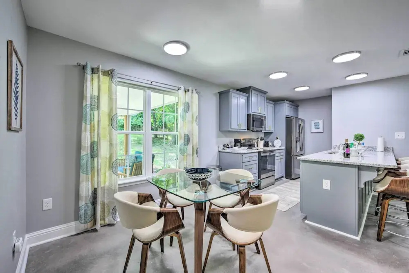 Stunning Avinger Retreat on Lake O' the Pines