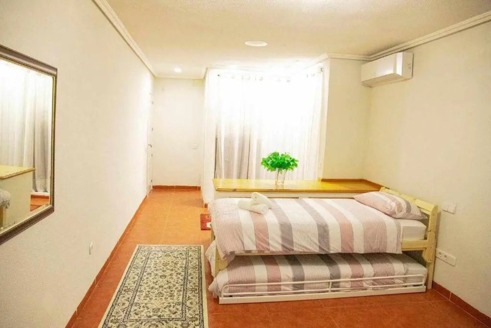 Casa Blanca de La Sierra hasta 24 hasta personas con Piscina Salina y Bbq