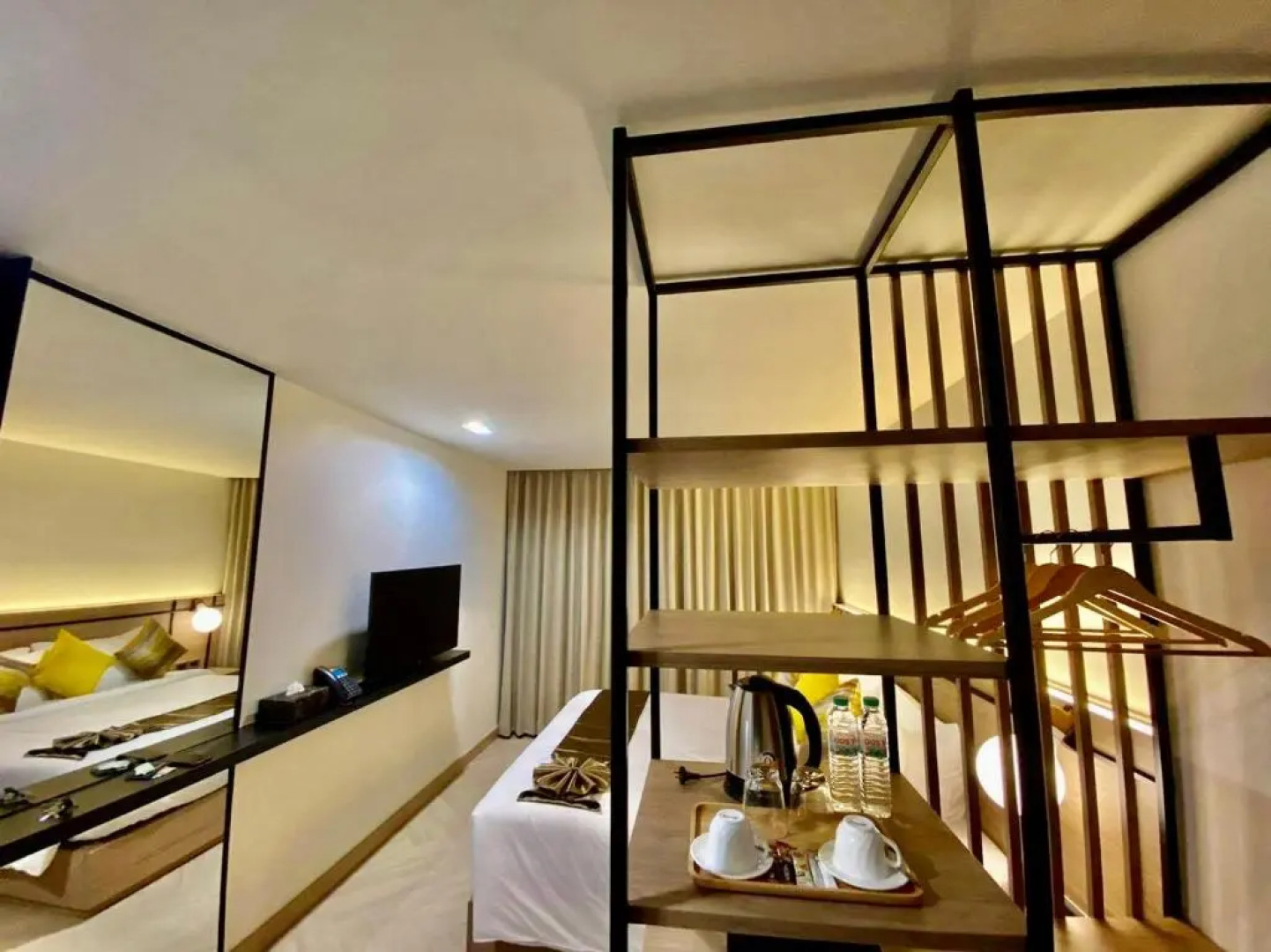 The Gold Living Life