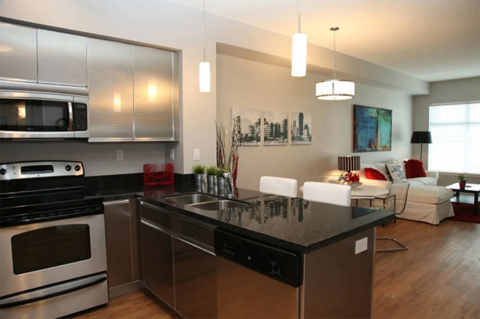 O hotel suites Airdrie Copperstone