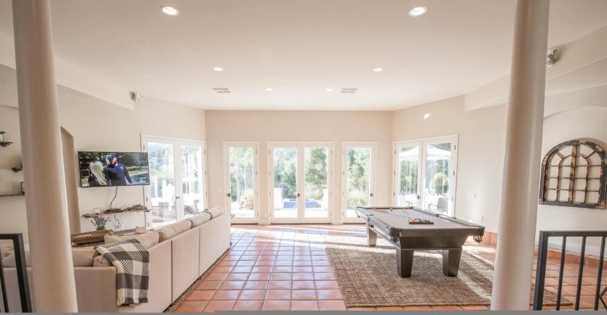 Via Santa Rosa - Grapevine