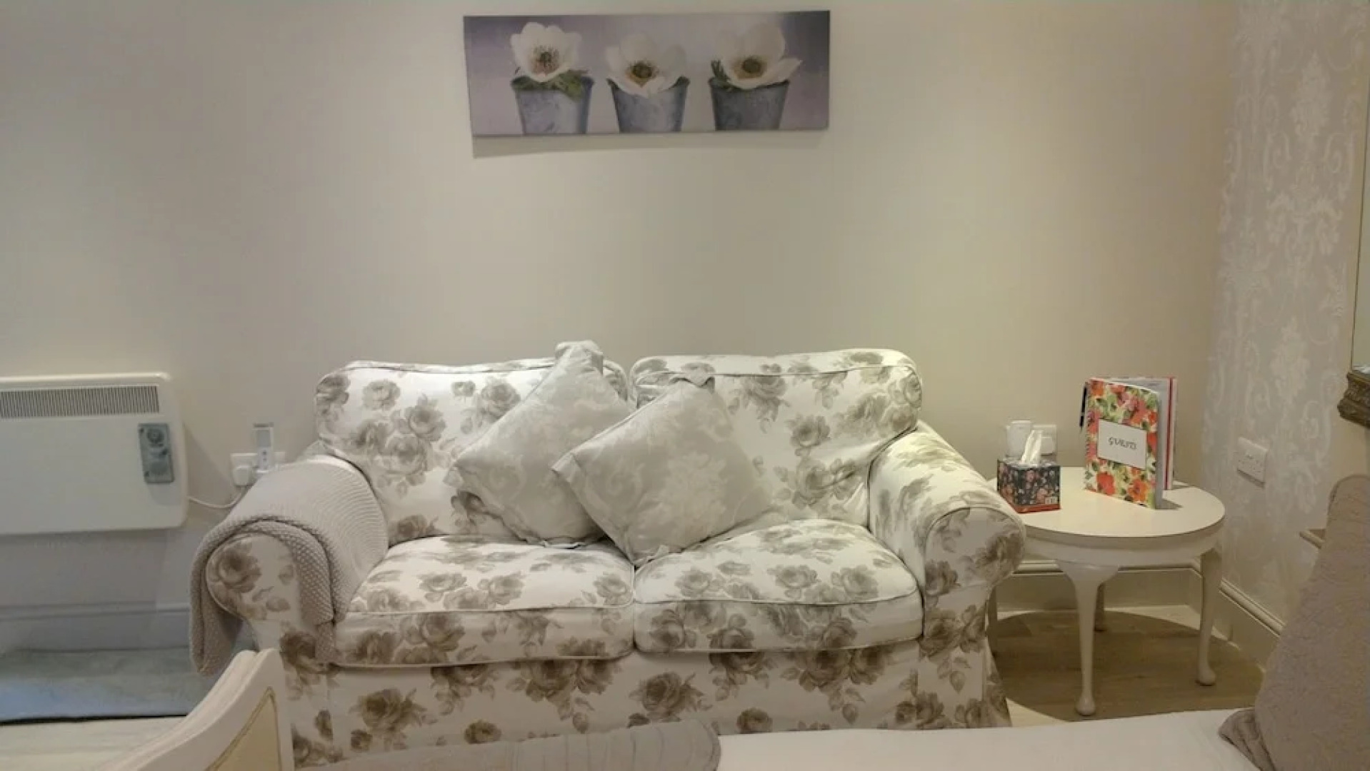 Whispering Cottages Bed and Breakfast