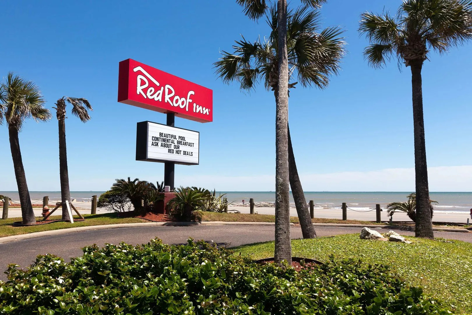 Clarion Pointe Galveston - Beachfront