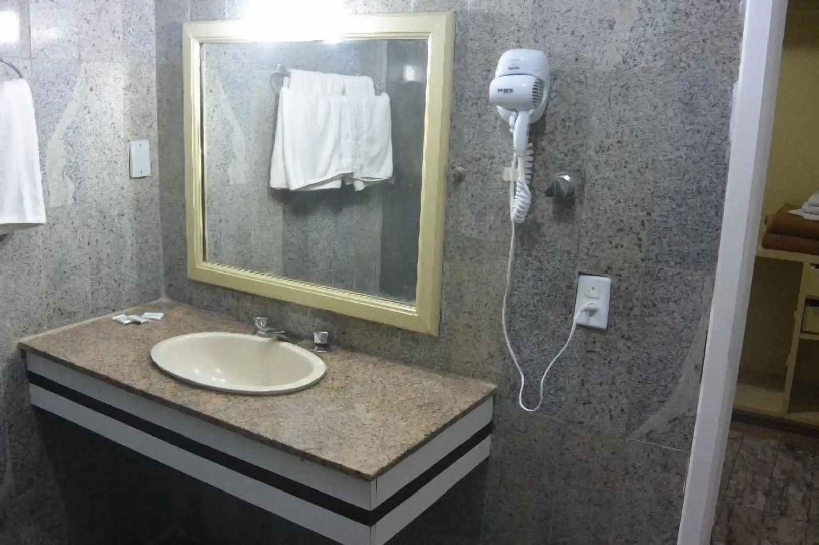 Ytacaranha Hotel de Serra