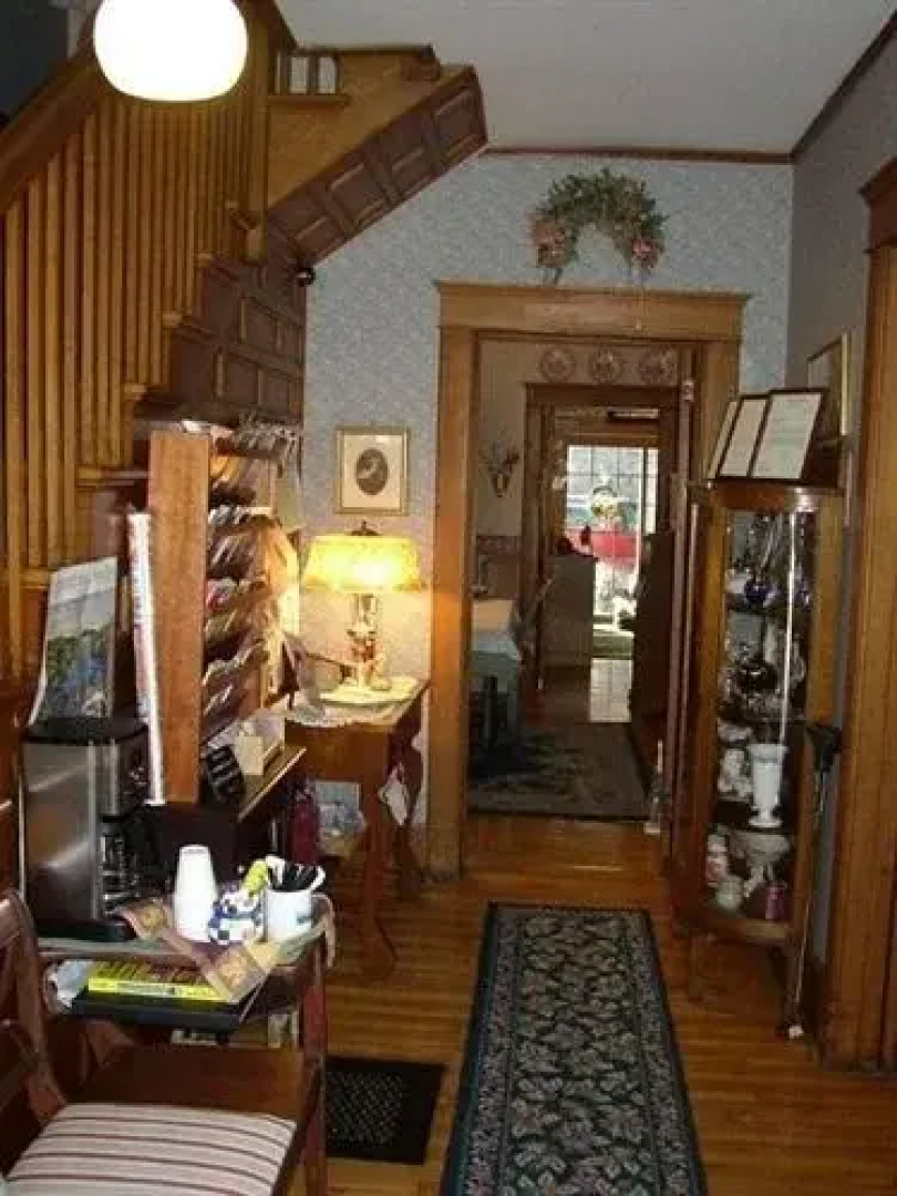 Rose & Thistle Bed & Breakfast