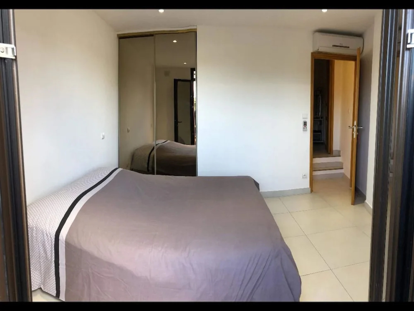 Villa entière - Pierre et contemporain