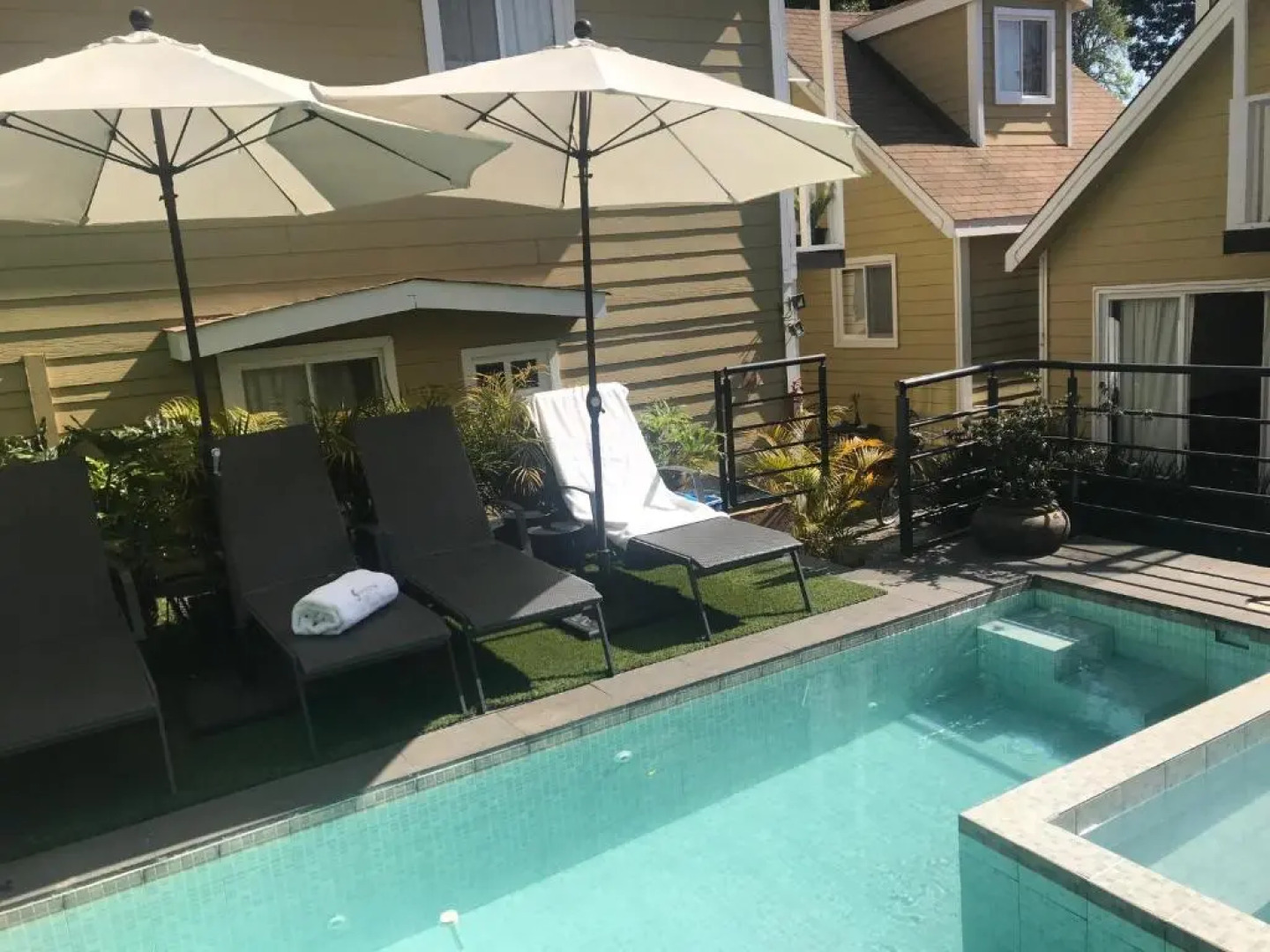 Cabañas Salamandras Avándaro