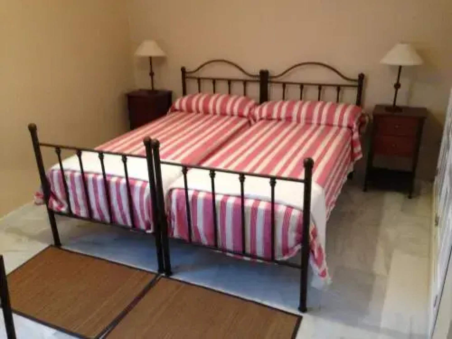 Quartos City Apartments Carmona