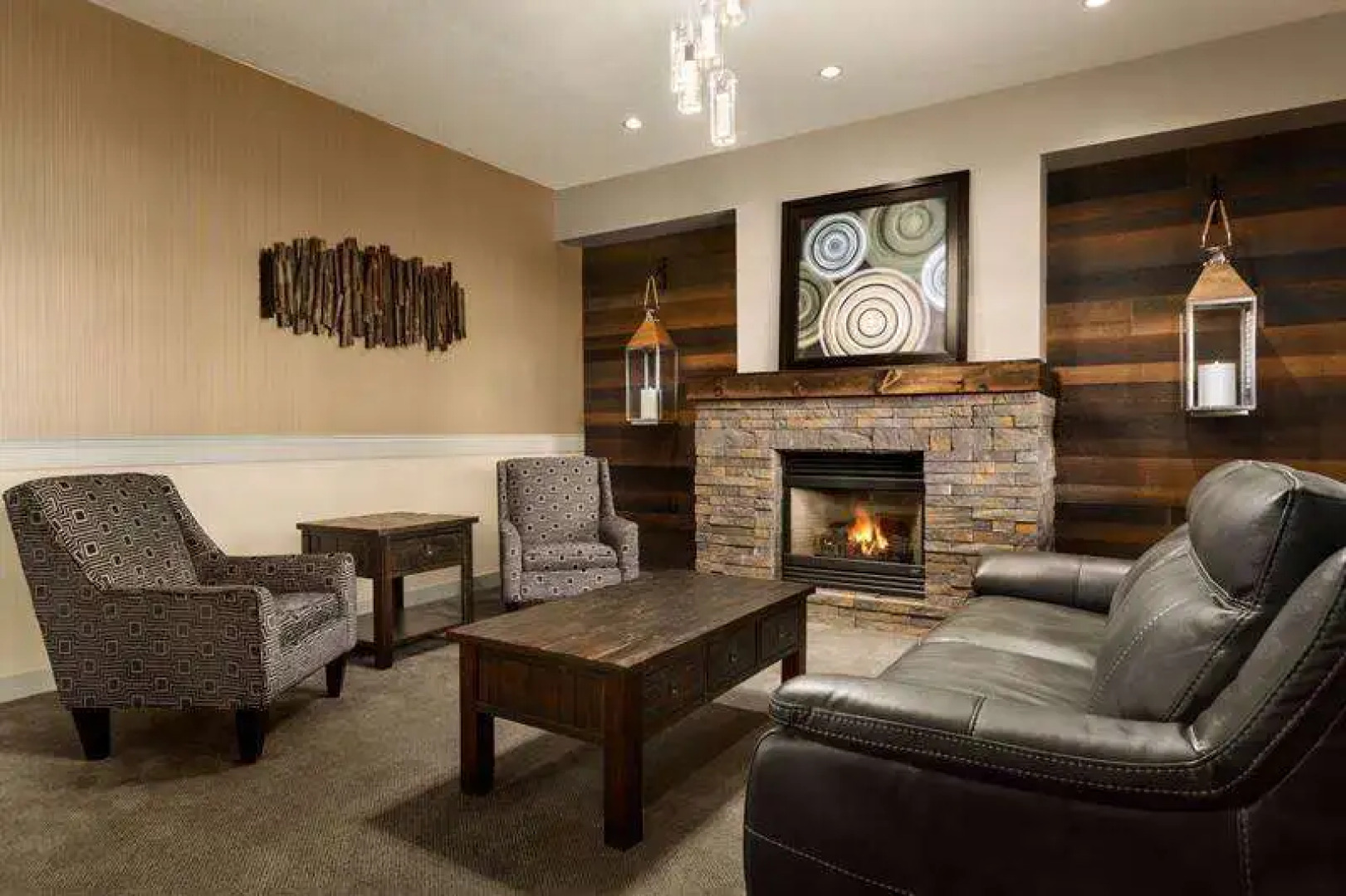 Days Inn & Suites by Wyndham Brooks