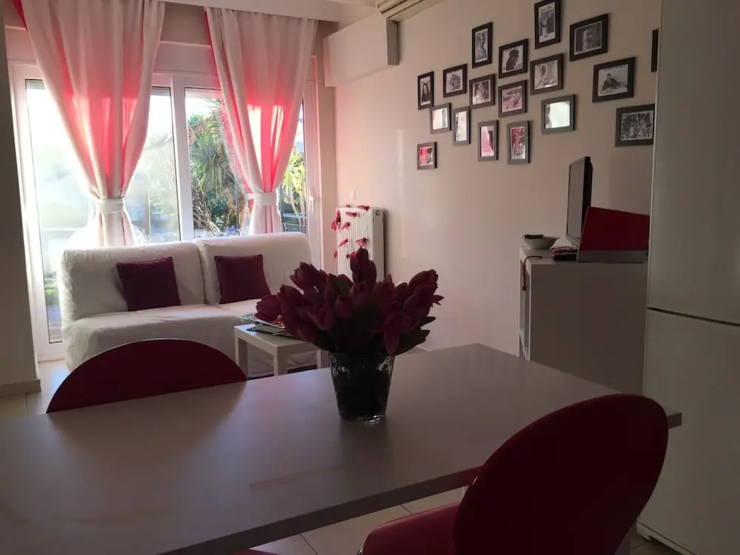 Suburban Deluxe Lodging & Retreat