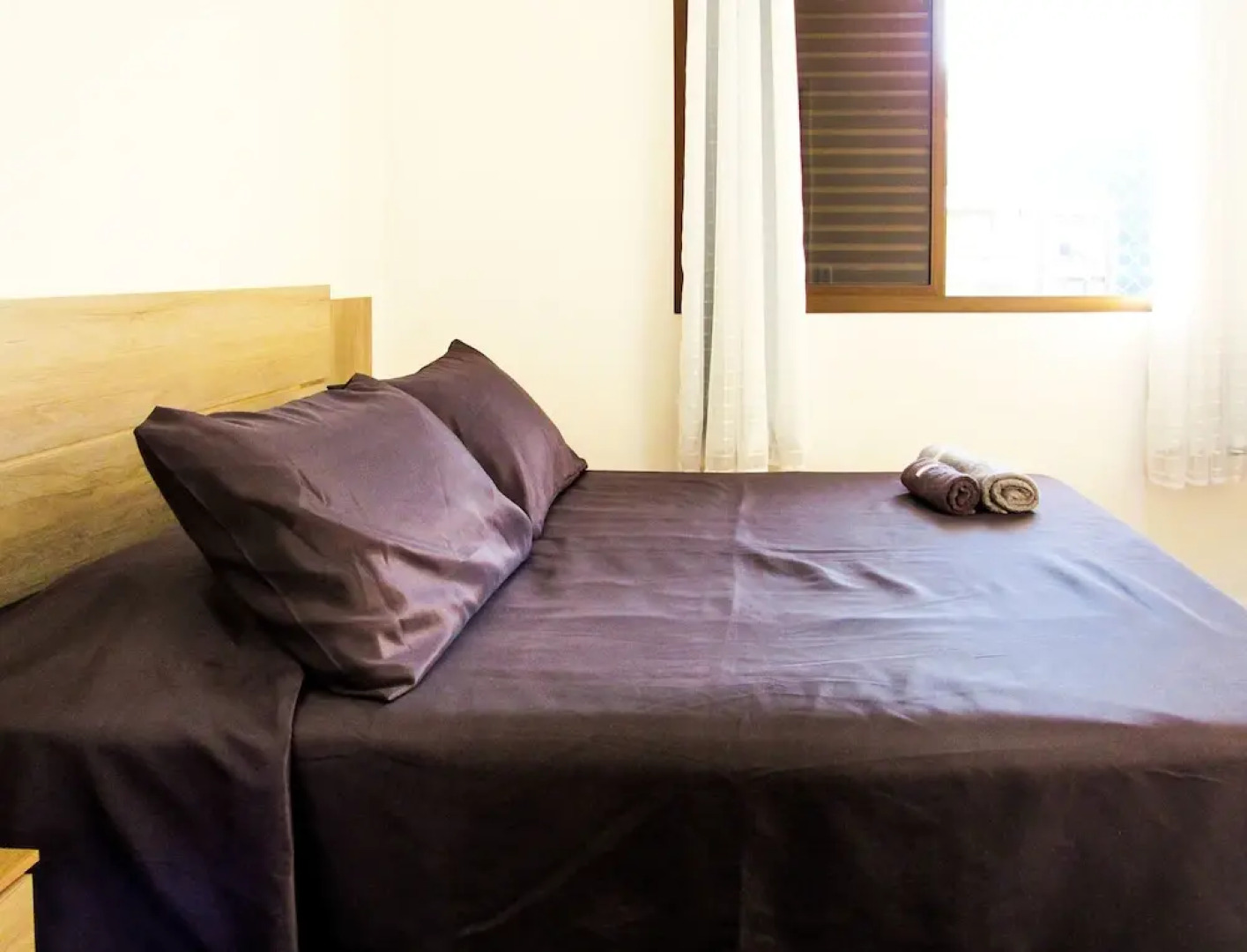 Apto a 200 m da Praia das Pitangueiras-guaruj SP