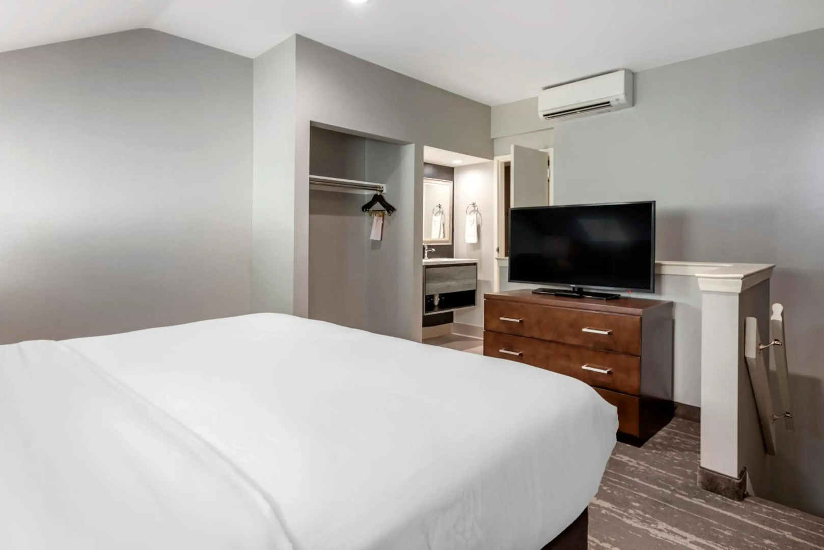 Somerset Lofts, Ascend Hotel Collection