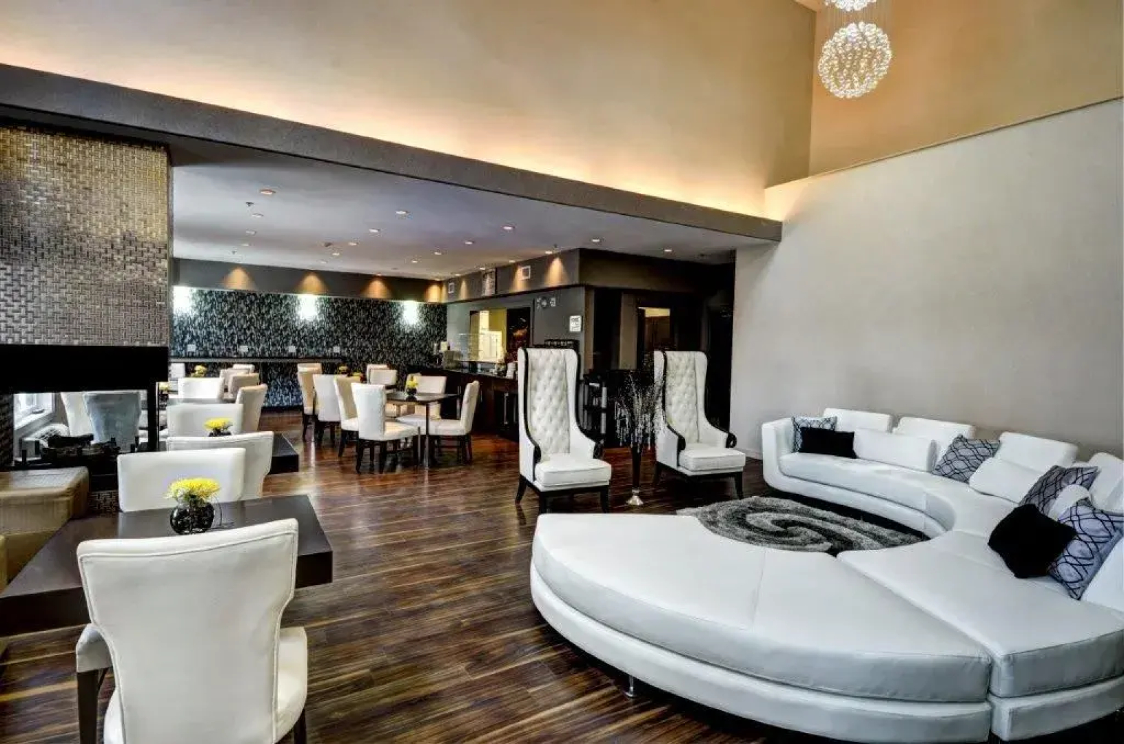 Home Inn and Suites Regina Airport