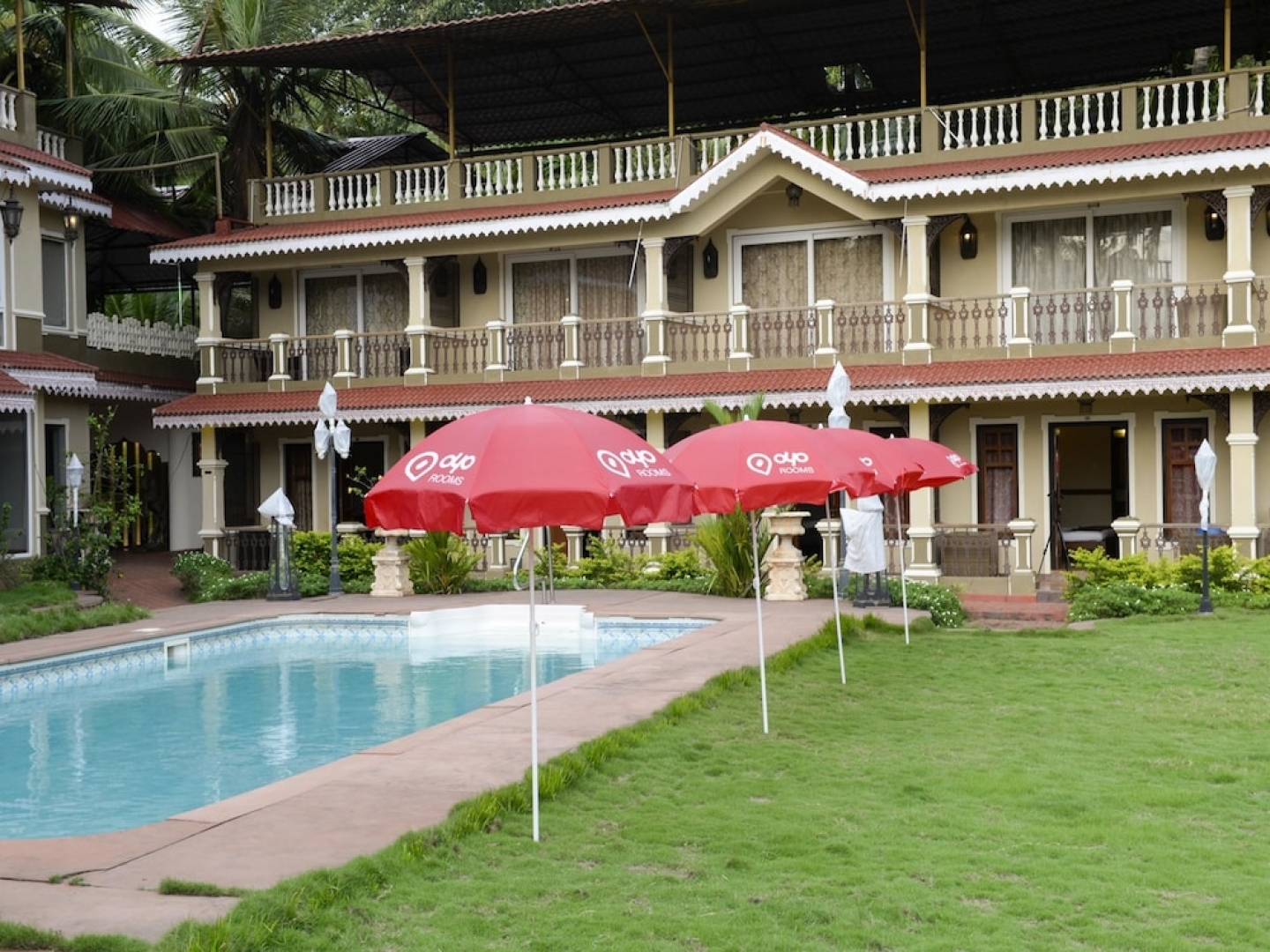 OYO 850 Hotel River Palace