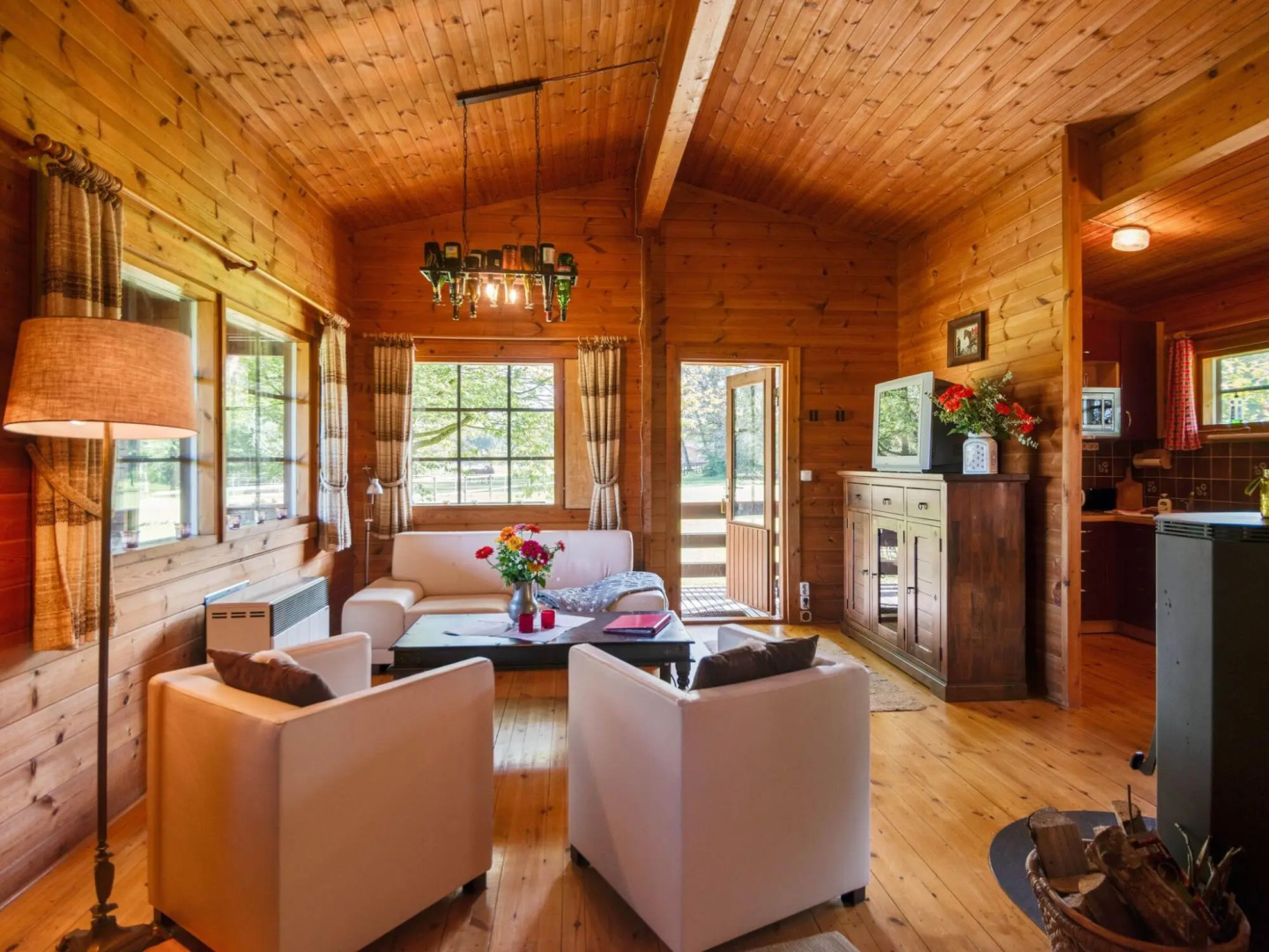 Cozy Holiday Home On The Heidegut In Eschede