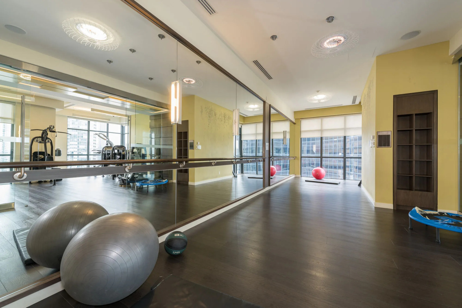 Grand Royal Condos - CN Tower