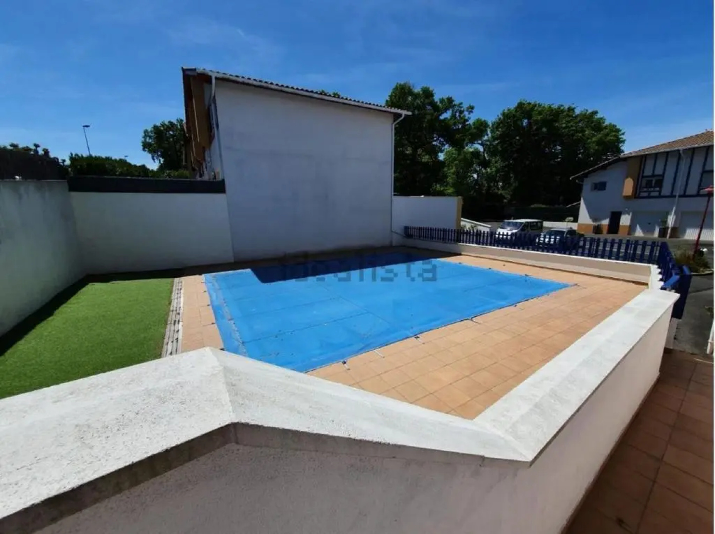 HENDAYE: Joli T3, piscine et parking avec vue sur l'océan