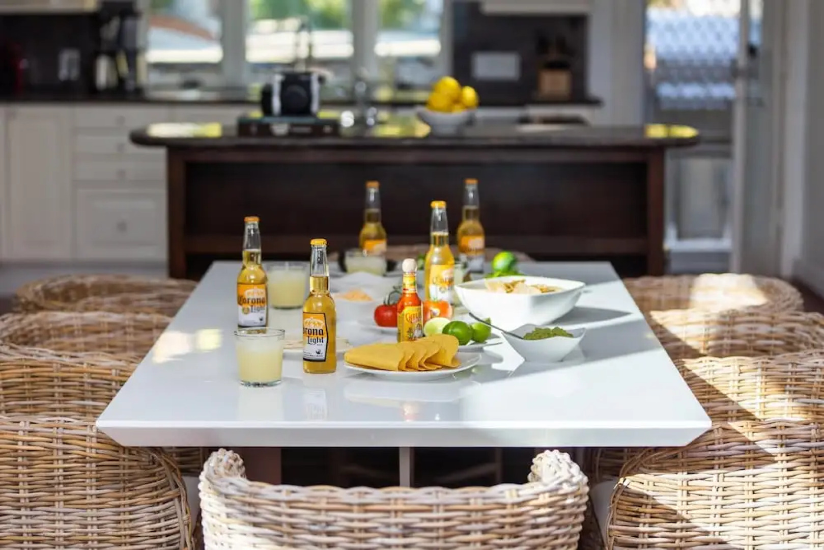 Las Flores by AvantStay