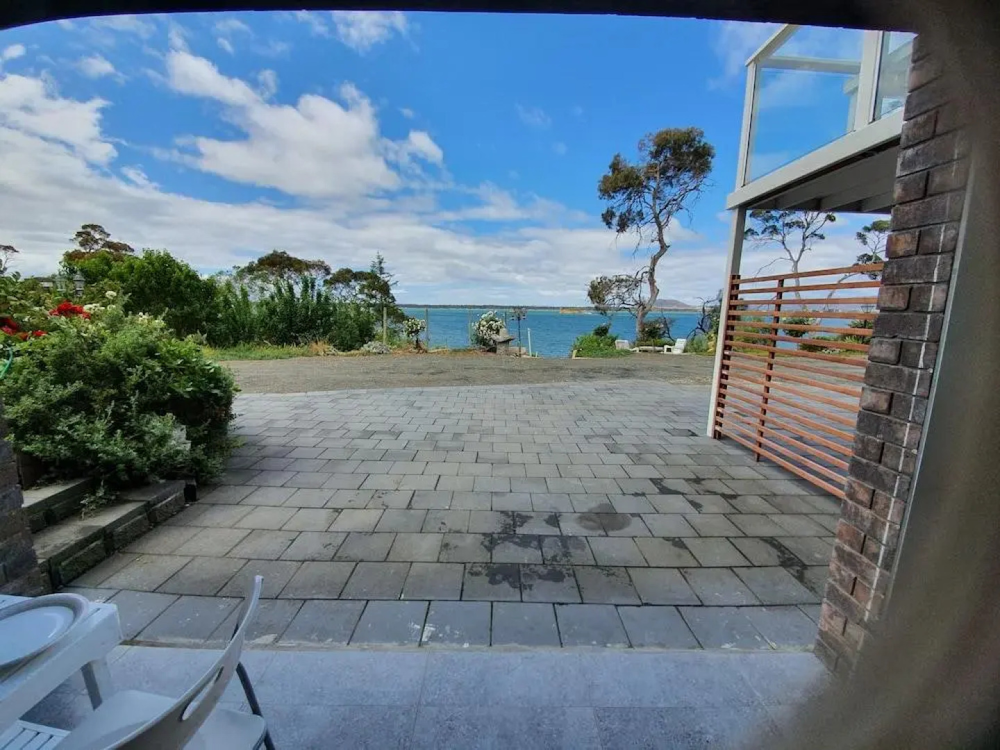 Applebay Guest House