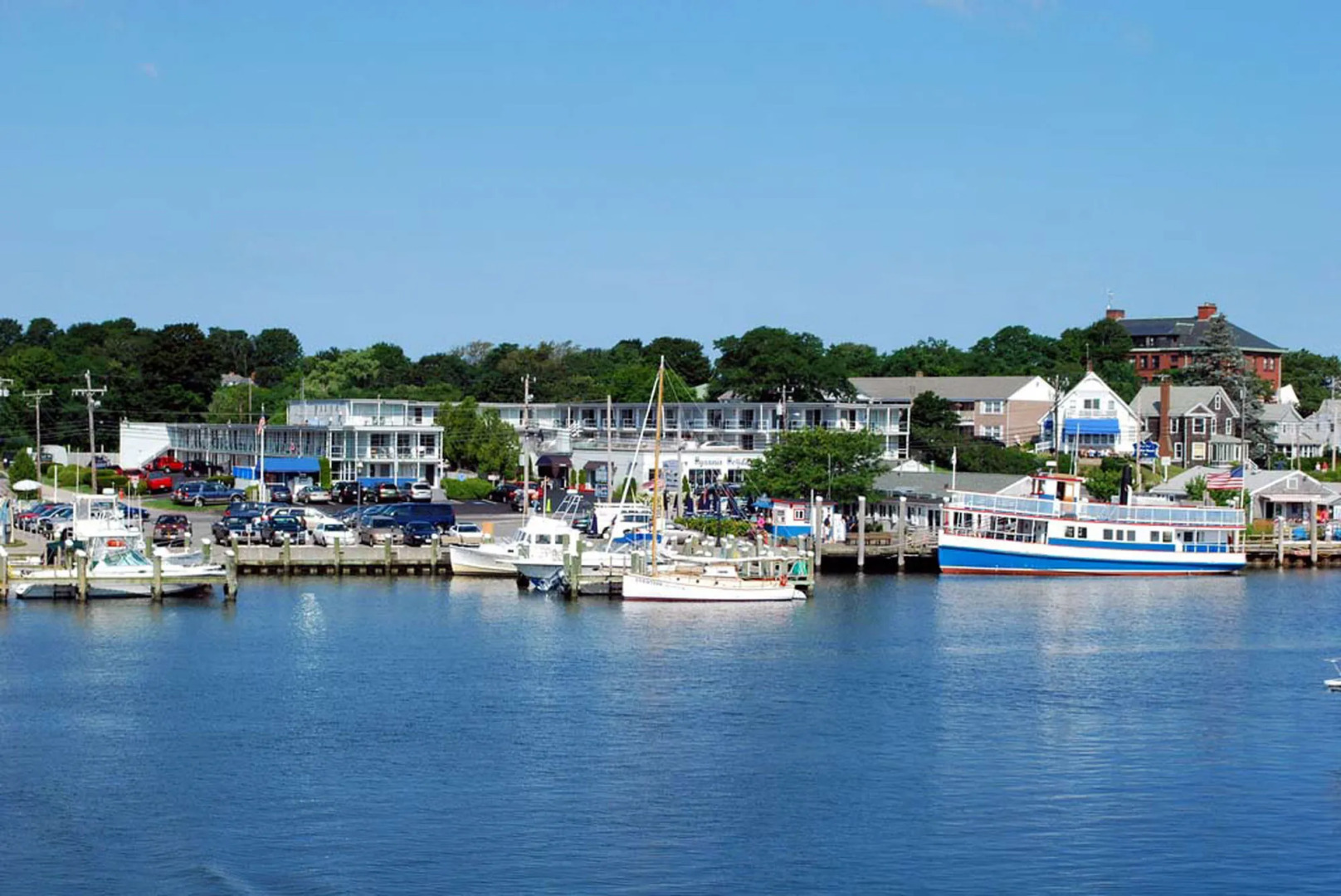 Ocean Street Inn on Hyannis Harbor