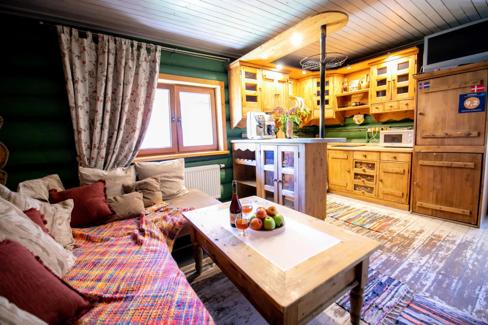 Яблоневый Сад Барыбинo