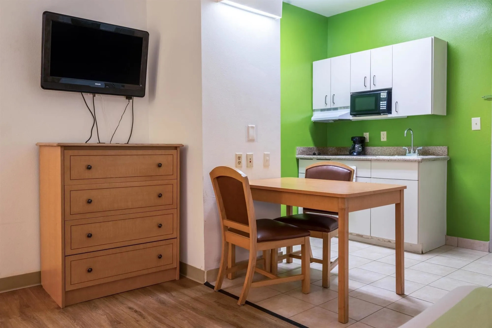 OYO Townhouse Sulphur, LA Extended Stay